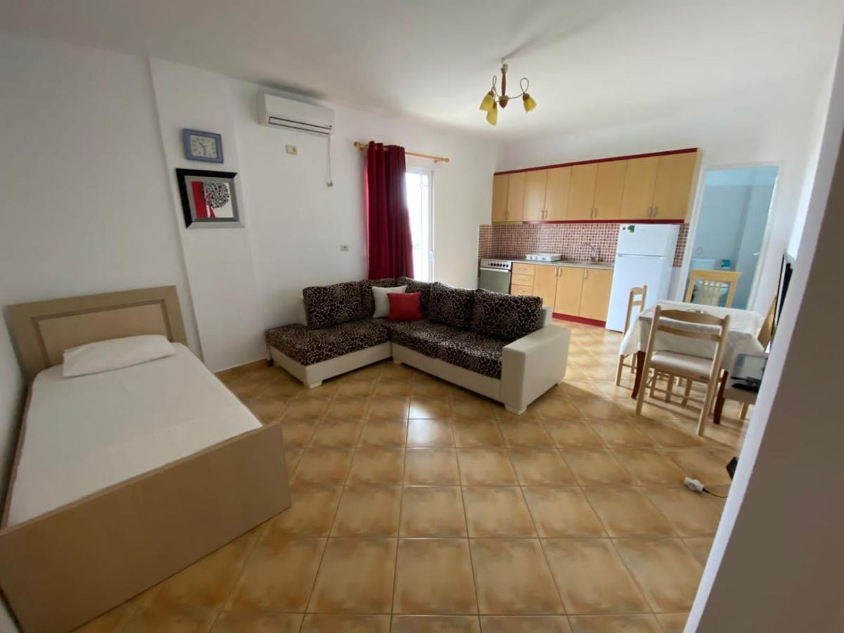 Vila Mario Aparthotel Ksamil Eksteriør bilde