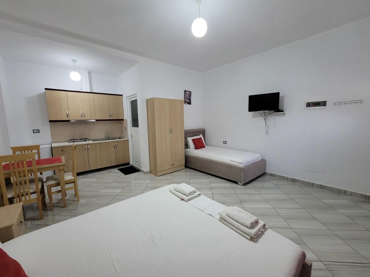 Vila Mario Aparthotel Ksamil Eksteriør bilde